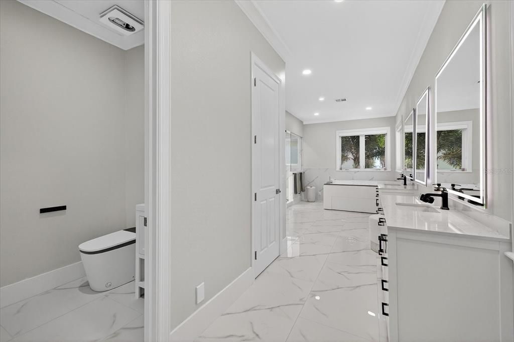 For Sale: $3,950,000 (4 beds, 4 baths, 4440 Square Feet)