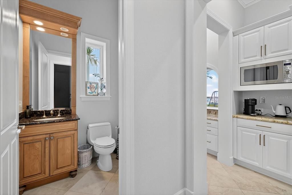 For Sale: $3,950,000 (4 beds, 4 baths, 4440 Square Feet)