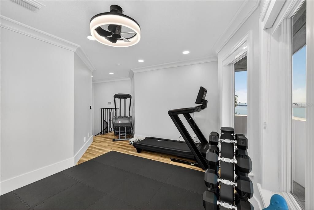 For Sale: $3,950,000 (4 beds, 4 baths, 4440 Square Feet)