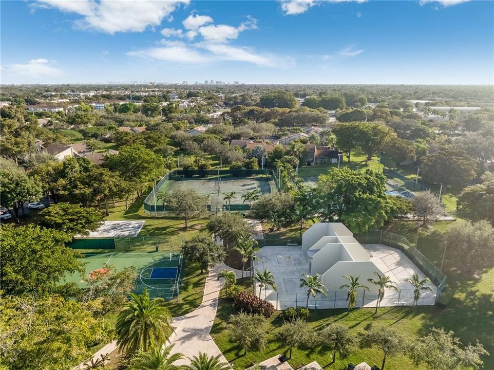 待售: $475,000 (3 贝兹, 2 浴室, 1465 平方英尺)