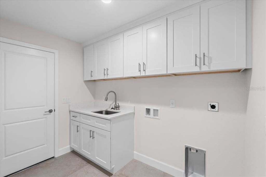 En Venta: $369,000 (3 camas, 2 baños, 1752 Pies cuadrados)