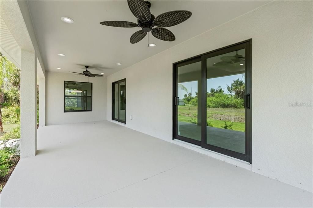 En Venta: $369,000 (3 camas, 2 baños, 1752 Pies cuadrados)