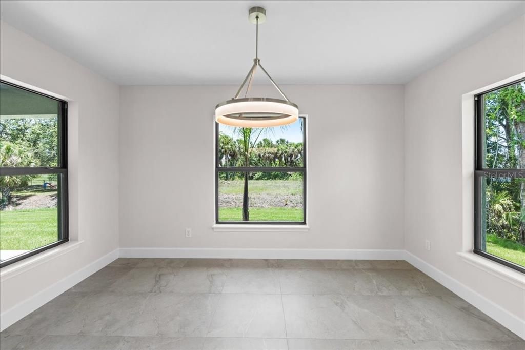 En Venta: $369,000 (3 camas, 2 baños, 1752 Pies cuadrados)