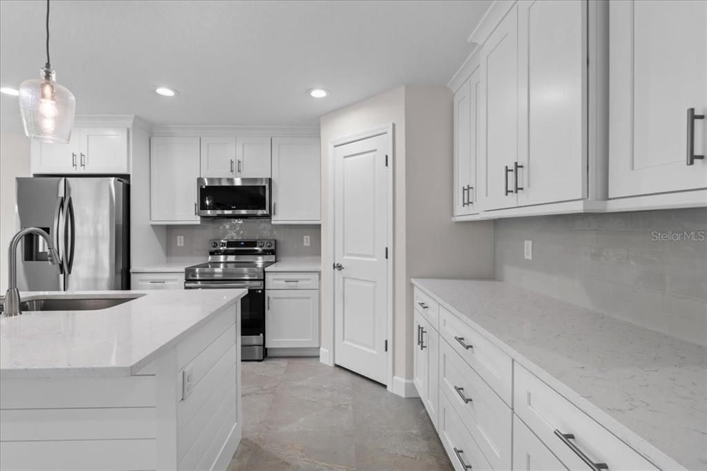 En Venta: $369,000 (3 camas, 2 baños, 1752 Pies cuadrados)