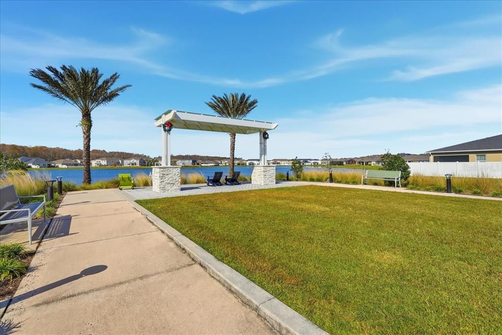 出租: $2,445 (3 贝兹, 2 浴室, 1447 平方英尺)