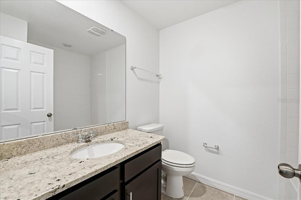 出租: $2,445 (3 贝兹, 2 浴室, 1447 平方英尺)