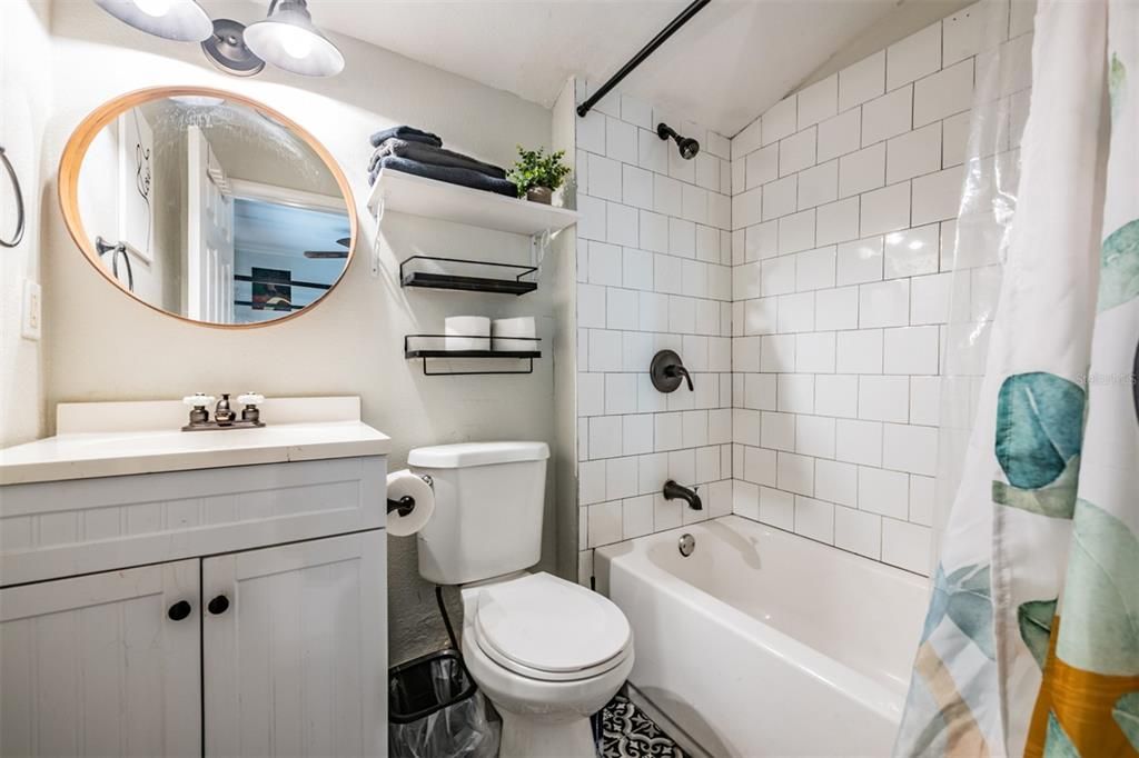 En Venta: $225,000 (3 camas, 2 baños, 858 Pies cuadrados)