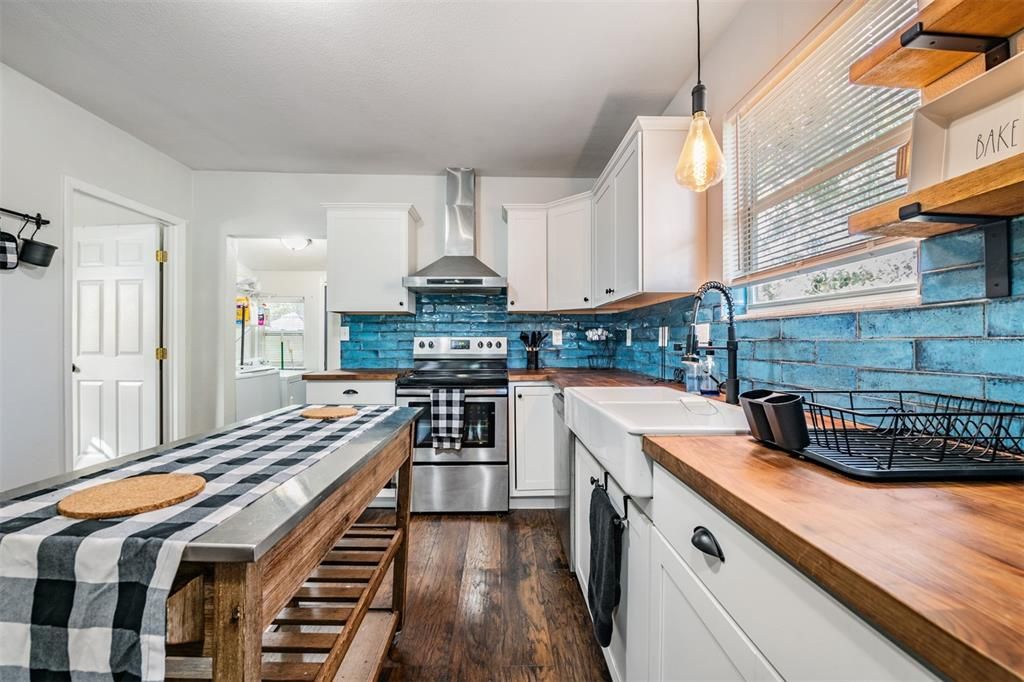 En Venta: $225,000 (3 camas, 2 baños, 858 Pies cuadrados)