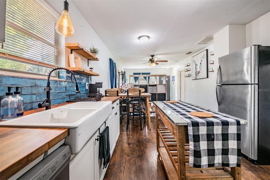 En Venta: $225,000 (3 camas, 2 baños, 858 Pies cuadrados)