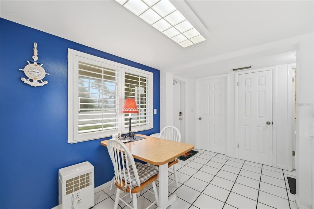 En Venta: $349,900 (1 camas, 1 baños, 720 Pies cuadrados)