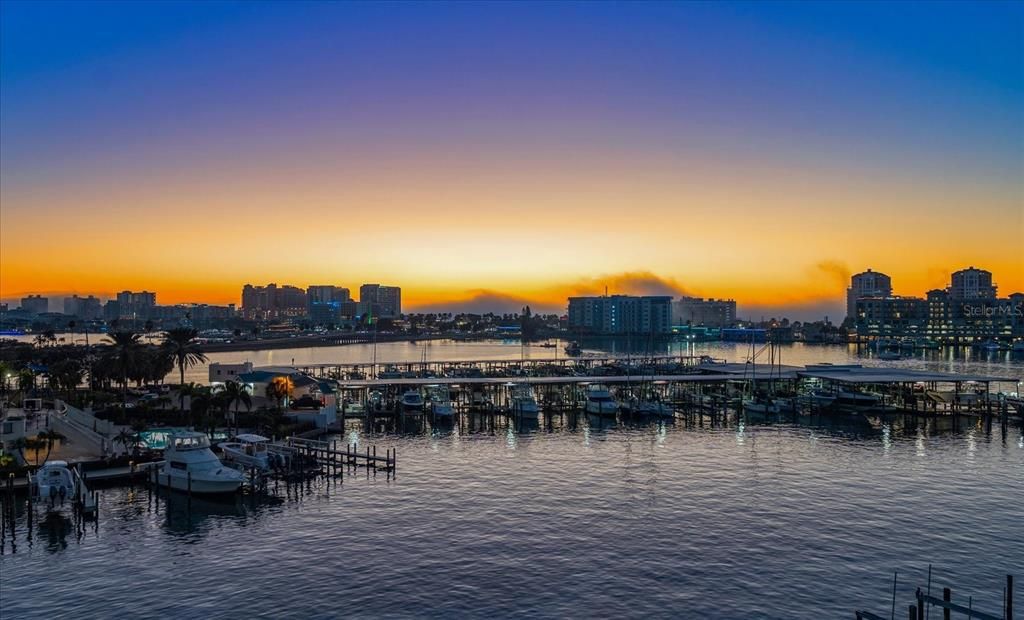 For Sale: $1,625,000 (4 beds, 2 baths, 2760 Square Feet)