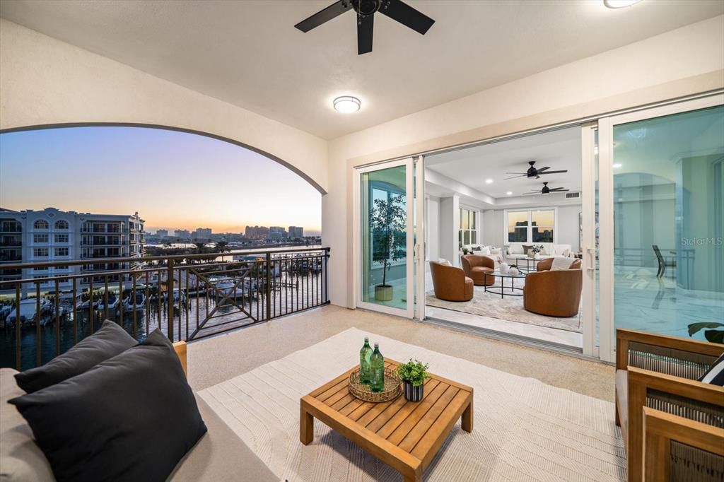 For Sale: $1,625,000 (4 beds, 2 baths, 2760 Square Feet)