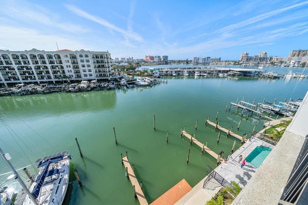 For Sale: $1,625,000 (4 beds, 2 baths, 2760 Square Feet)