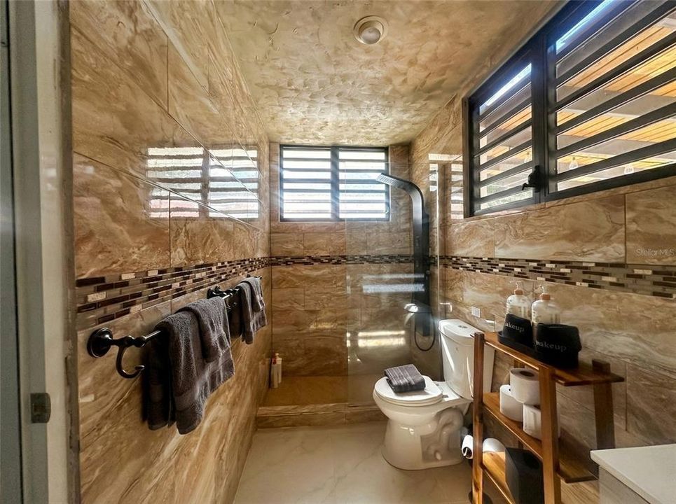 На продажу: $650,000 (4 спален, 3 ванн, 2663 Квадратных фут)