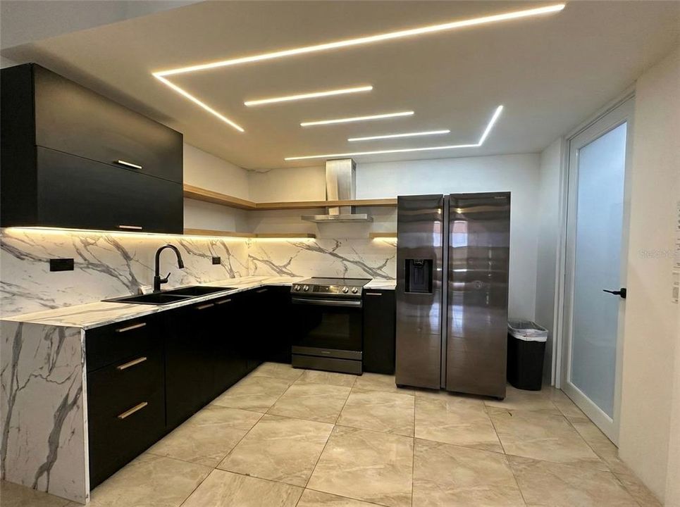 На продажу: $650,000 (4 спален, 3 ванн, 2663 Квадратных фут)