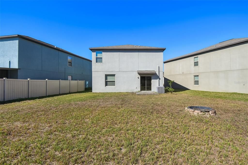 На продажу: $339,900 (4 спален, 2 ванн, 1914 Квадратных фут)