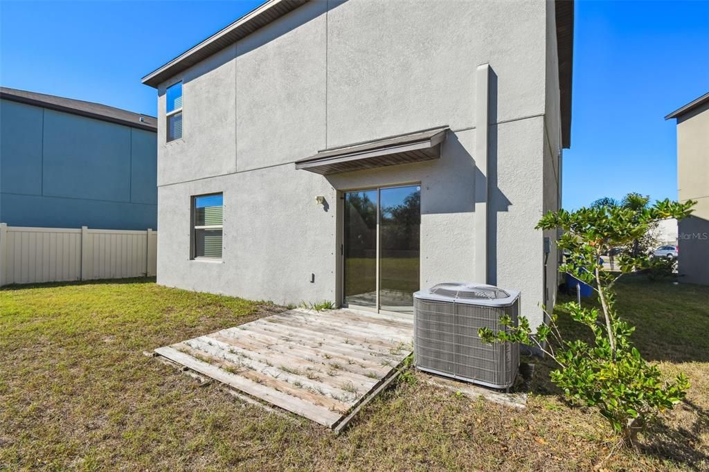 На продажу: $339,900 (4 спален, 2 ванн, 1914 Квадратных фут)