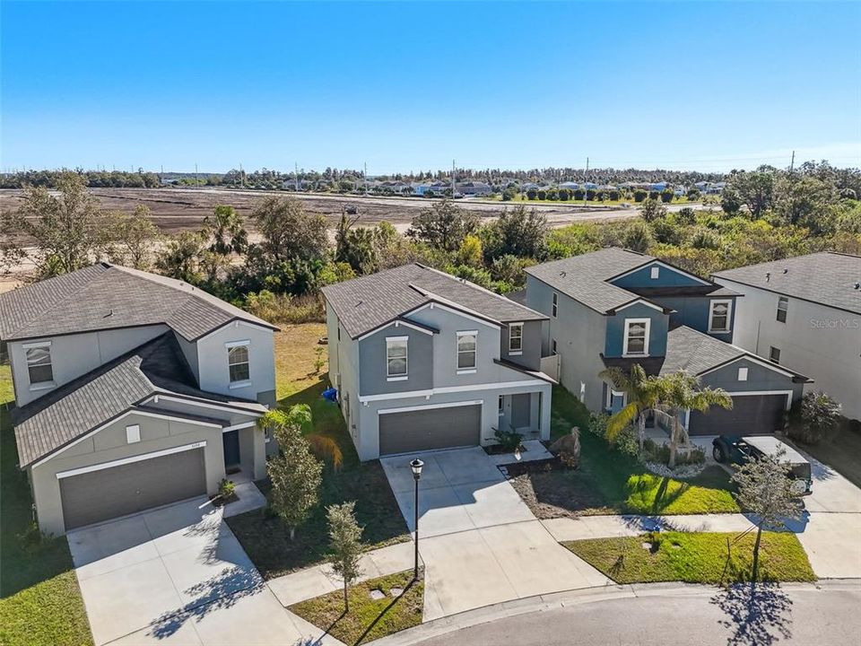 На продажу: $339,900 (4 спален, 2 ванн, 1914 Квадратных фут)