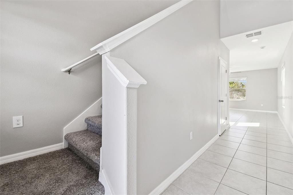 На продажу: $339,900 (4 спален, 2 ванн, 1914 Квадратных фут)