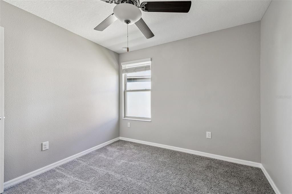 На продажу: $339,900 (4 спален, 2 ванн, 1914 Квадратных фут)