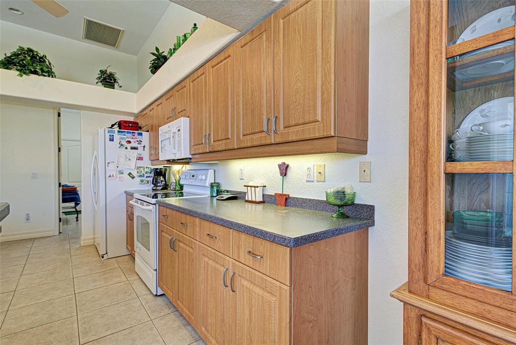 For Sale: $635,000 (3 beds, 2 baths, 2349 Square Feet)