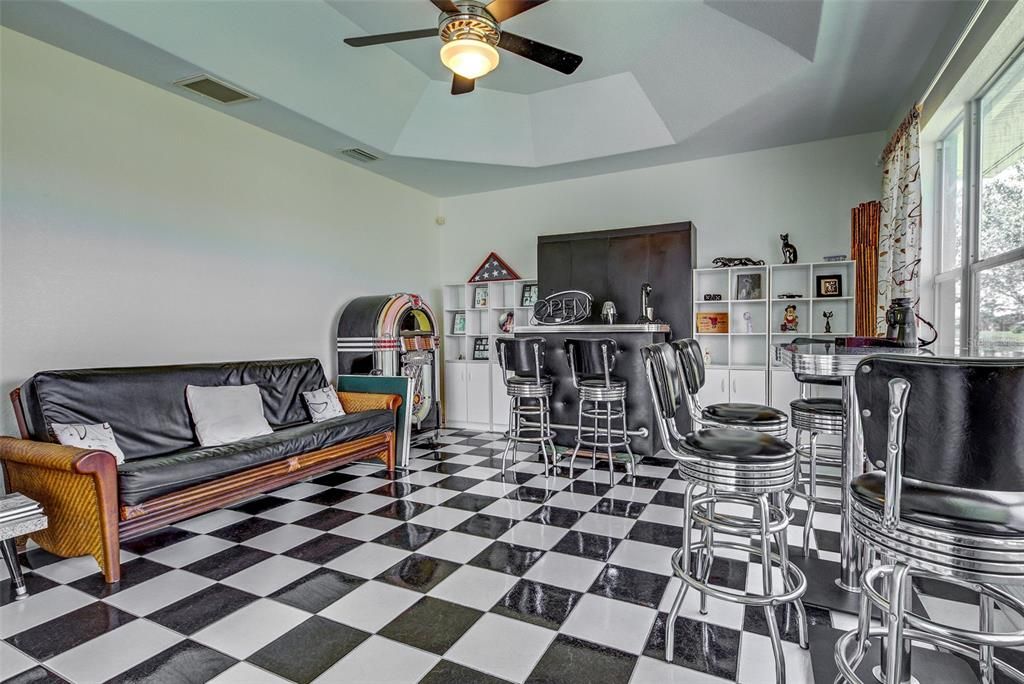 For Sale: $635,000 (3 beds, 2 baths, 2349 Square Feet)