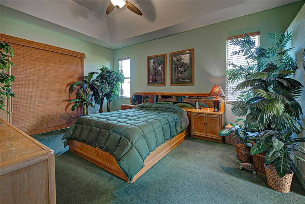 For Sale: $635,000 (3 beds, 2 baths, 2349 Square Feet)