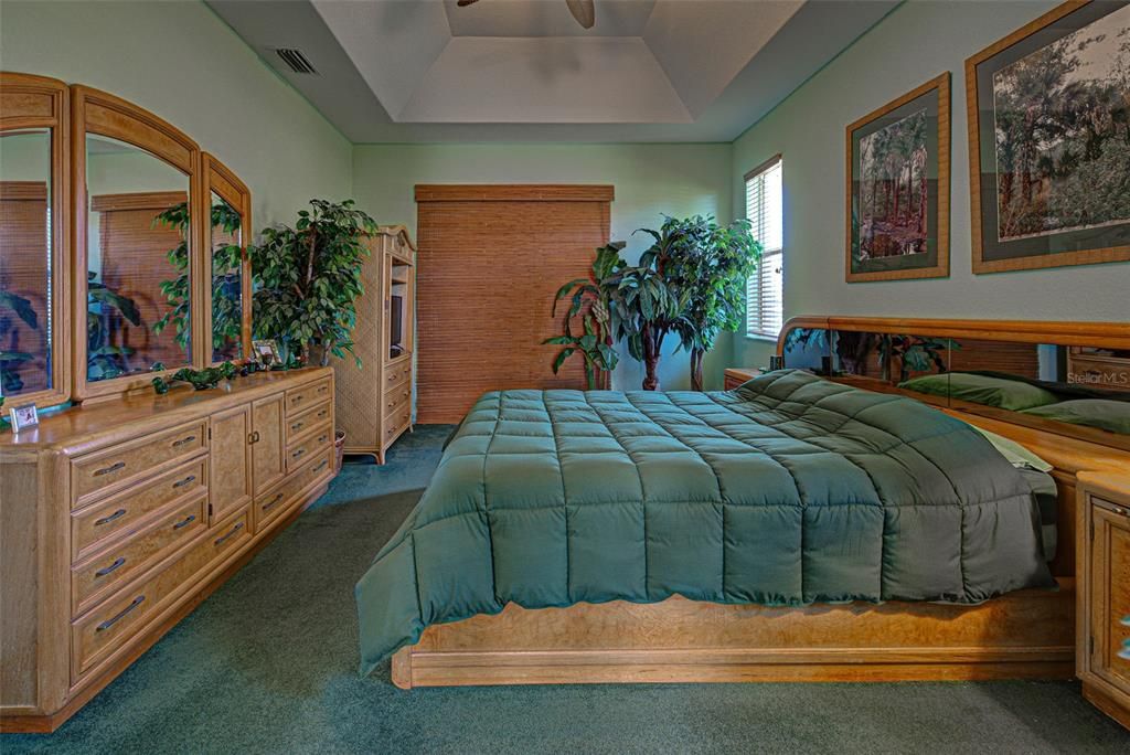 For Sale: $635,000 (3 beds, 2 baths, 2349 Square Feet)