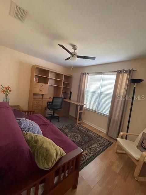For Rent: $2,200 (3 beds, 2 baths, 1285 Square Feet)