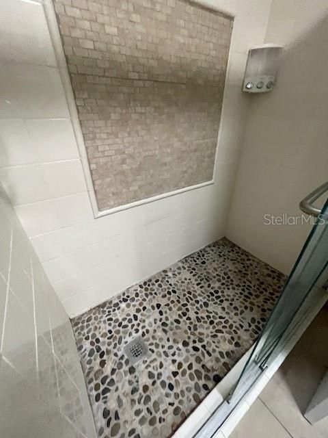 For Rent: $2,200 (3 beds, 2 baths, 1285 Square Feet)