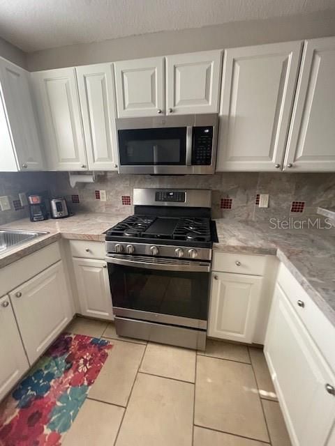 For Rent: $2,200 (3 beds, 2 baths, 1285 Square Feet)