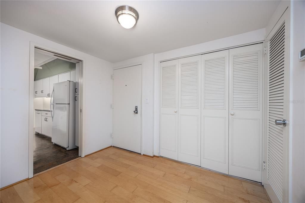 待售: $200,000 (3 贝兹, 2 浴室, 1558 平方英尺)