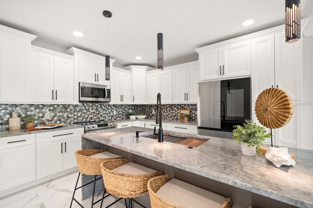 For Sale: $990,000 (3 beds, 2 baths, 1900 Square Feet)