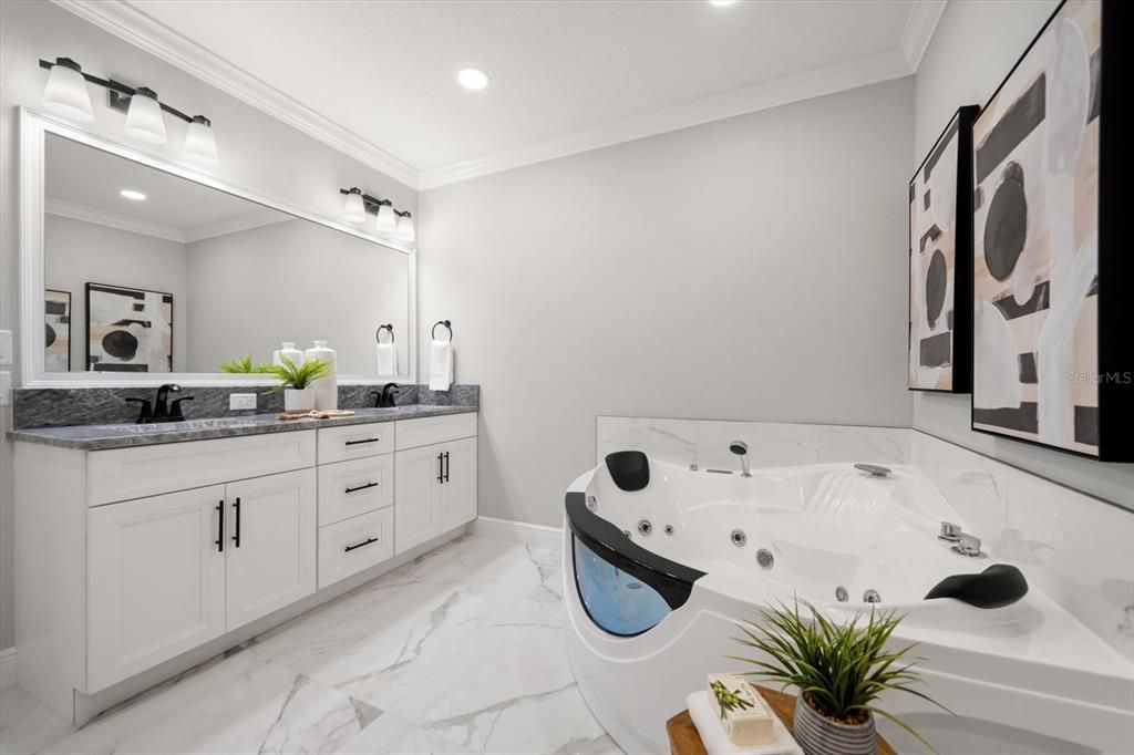 For Sale: $990,000 (3 beds, 2 baths, 1900 Square Feet)