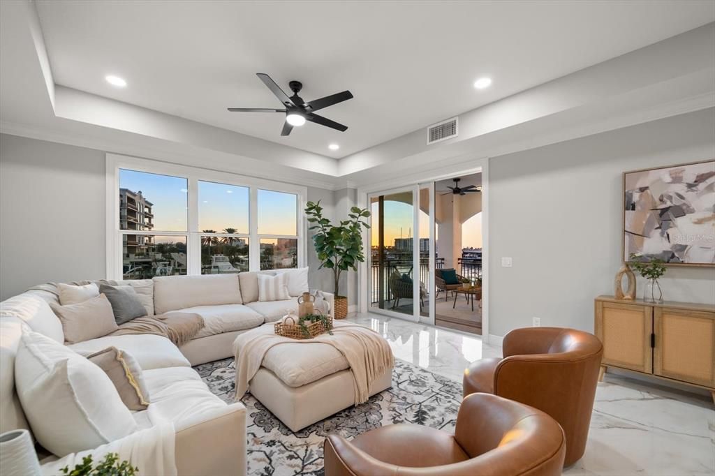 For Sale: $990,000 (3 beds, 2 baths, 1900 Square Feet)