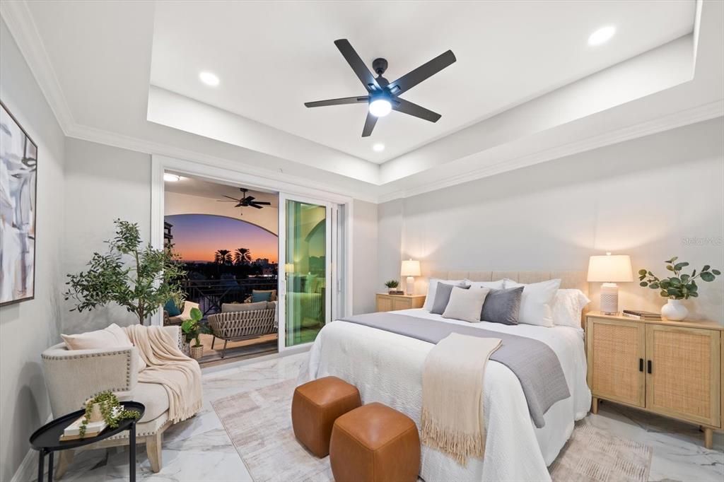 For Sale: $990,000 (3 beds, 2 baths, 1900 Square Feet)