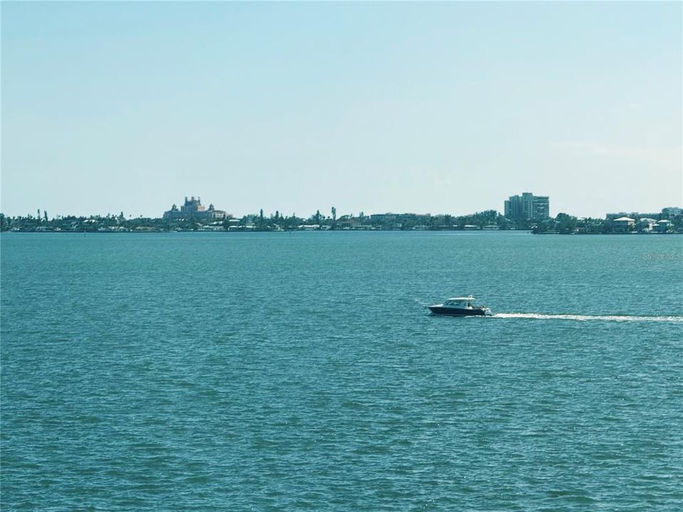 For Sale: $520,000 (2 beds, 2 baths, 2320 Square Feet)