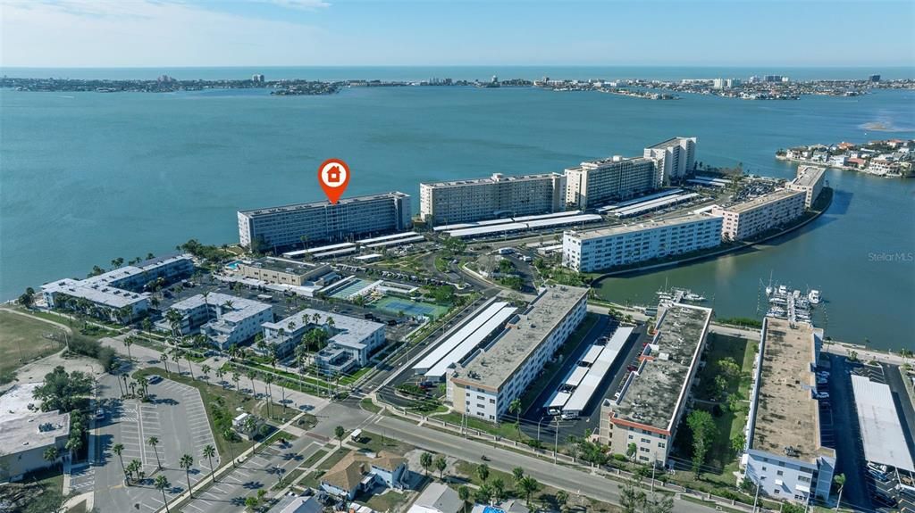 For Sale: $520,000 (2 beds, 2 baths, 2320 Square Feet)