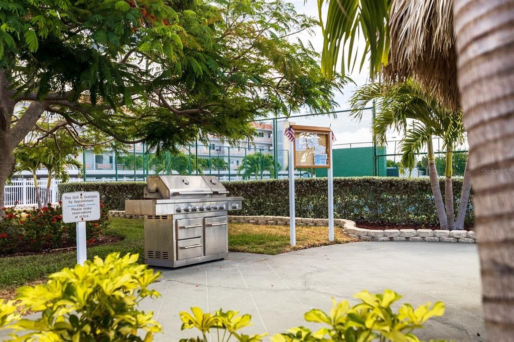 For Sale: $520,000 (2 beds, 2 baths, 2320 Square Feet)