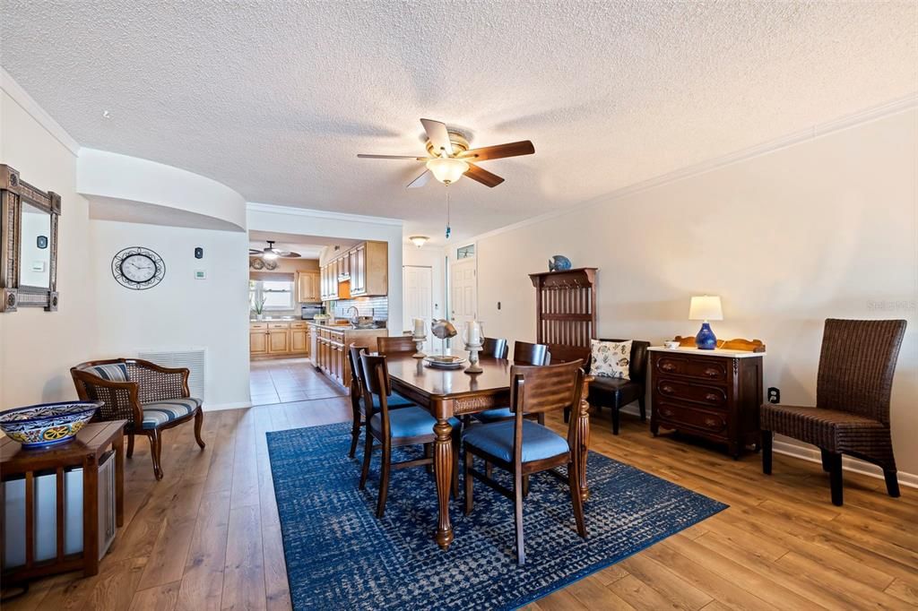 For Sale: $520,000 (2 beds, 2 baths, 2320 Square Feet)