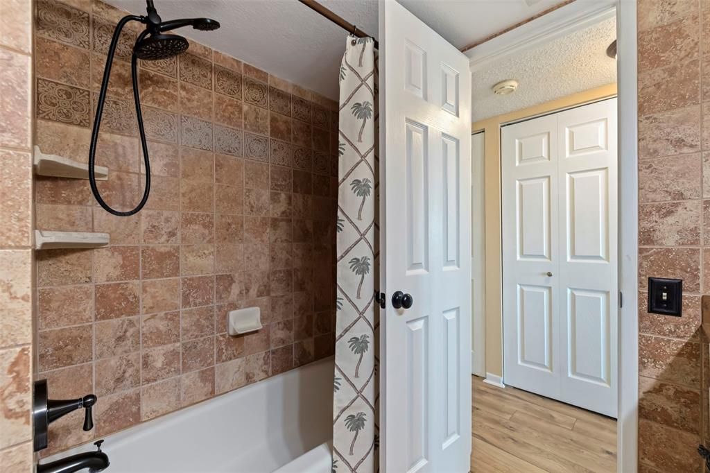 For Sale: $520,000 (2 beds, 2 baths, 2320 Square Feet)