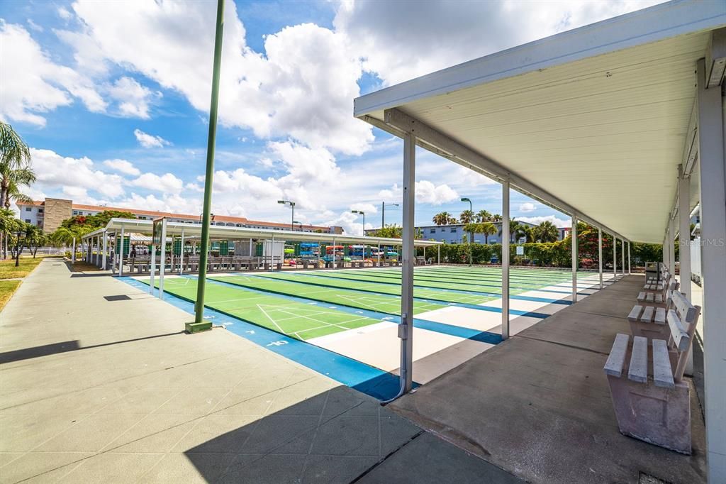 For Sale: $520,000 (2 beds, 2 baths, 2320 Square Feet)