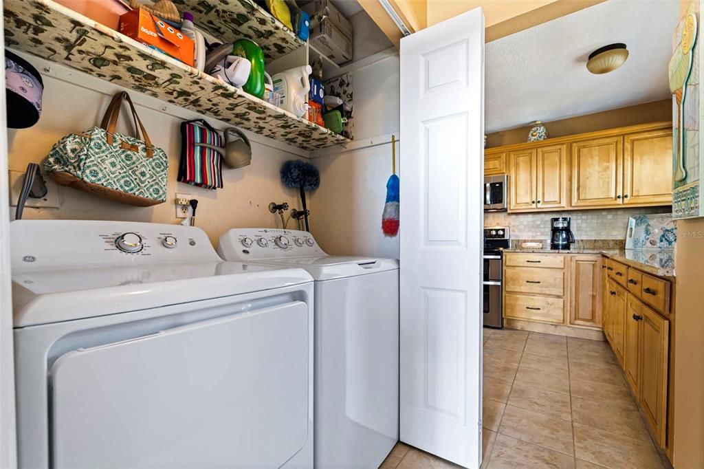 For Sale: $520,000 (2 beds, 2 baths, 2320 Square Feet)