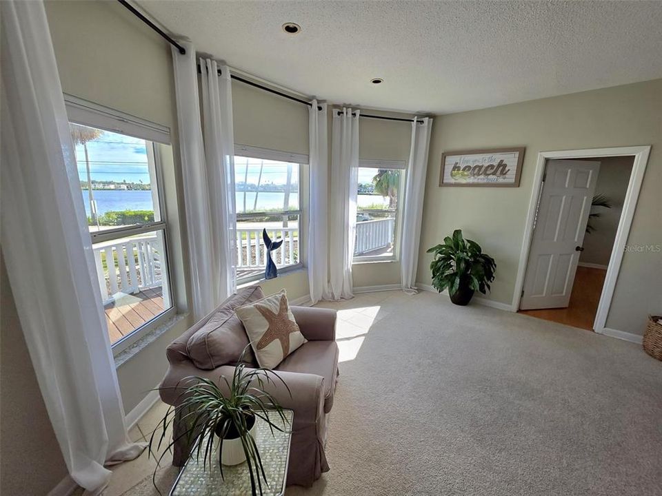 На продажу: $785,000 (3 спален, 3 ванн, 2477 Квадратных фут)