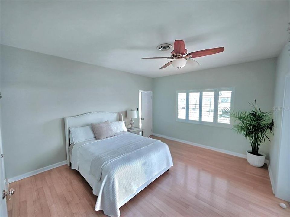 На продажу: $785,000 (3 спален, 3 ванн, 2477 Квадратных фут)