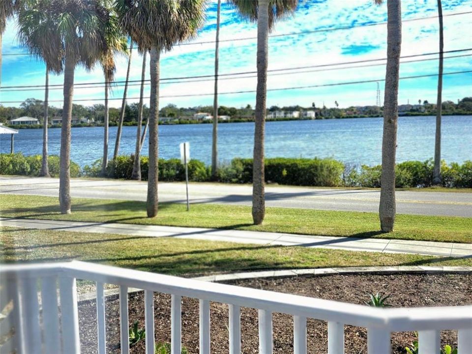 На продажу: $785,000 (3 спален, 3 ванн, 2477 Квадратных фут)