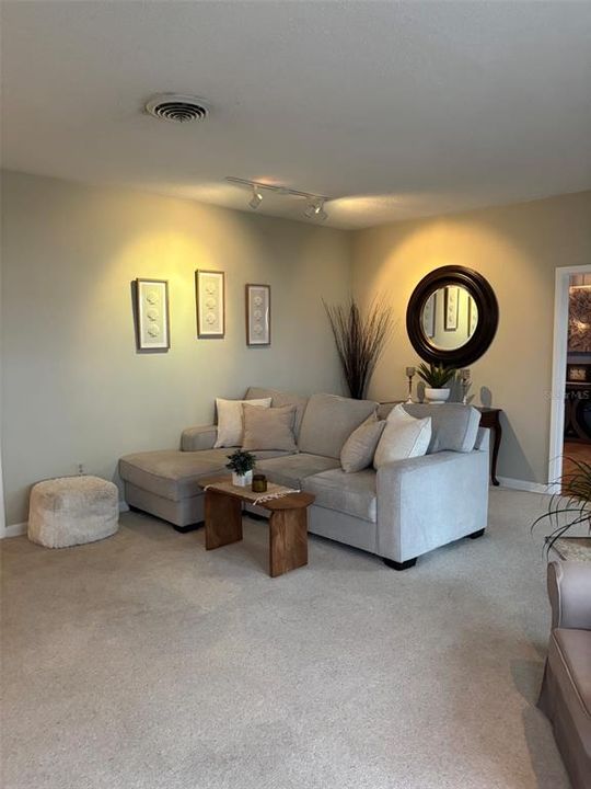 На продажу: $785,000 (3 спален, 3 ванн, 2477 Квадратных фут)