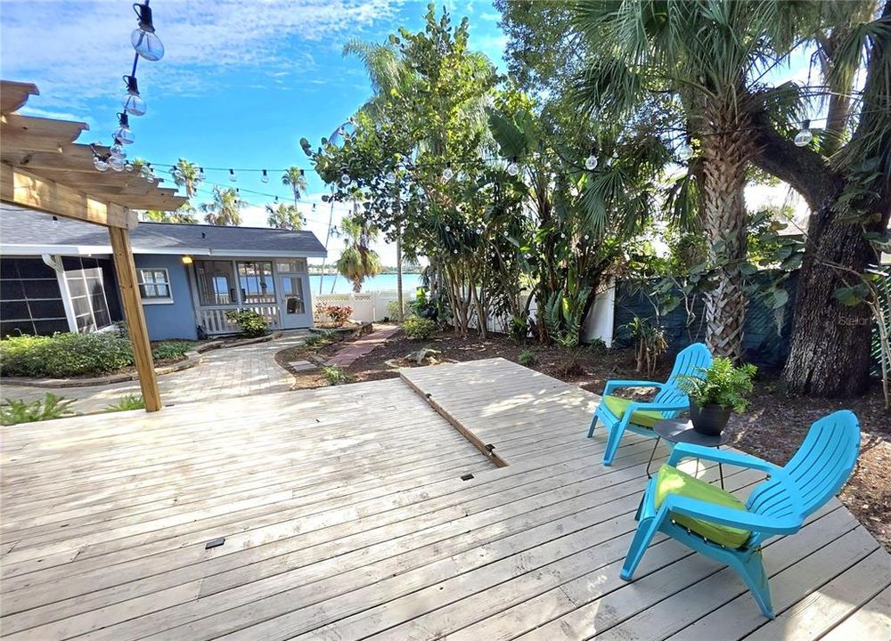 En Venta: $785,000 (3 camas, 3 baños, 2477 Pies cuadrados)