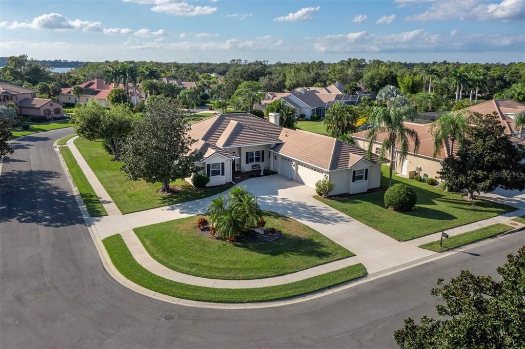 For Sale: $769,000 (4 beds, 2 baths, 2596 Square Feet)