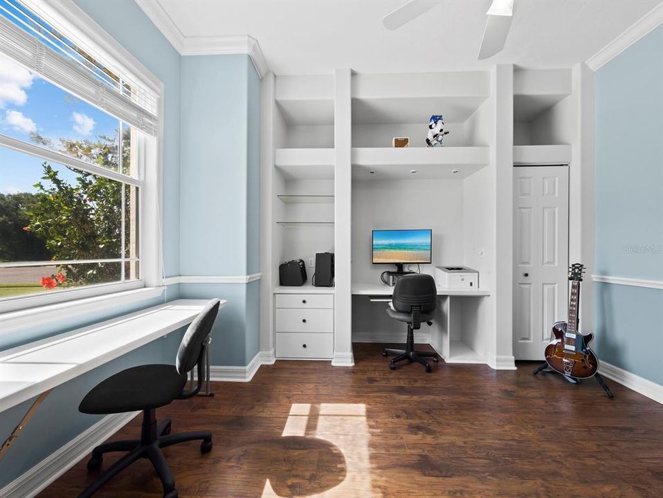 For Sale: $769,000 (4 beds, 2 baths, 2596 Square Feet)